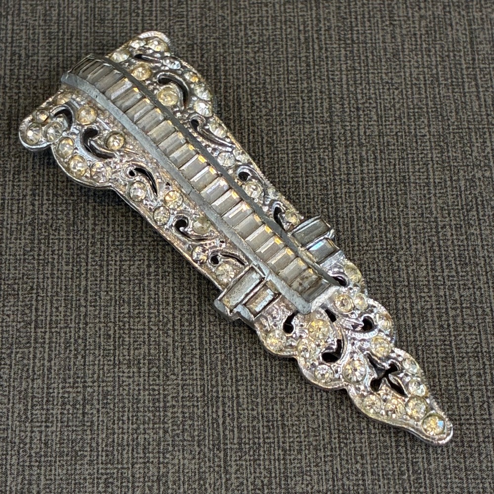 Vintage Art Deco Pot Metal Dress Clip Silver Tone Baguette Rhinestone 2.75"
